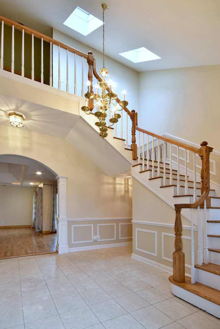 6849 Willow Springs Road Countryside, IL 60525 - Photo 4 of 38 Gallery Image 4