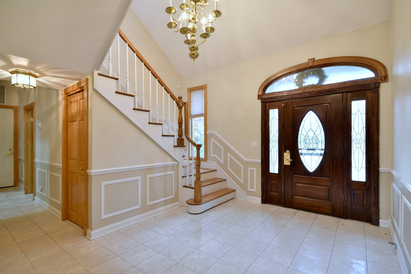 6849 Willow Springs Road Countryside, IL 60525 - Photo 5 of 38 Gallery Image 5