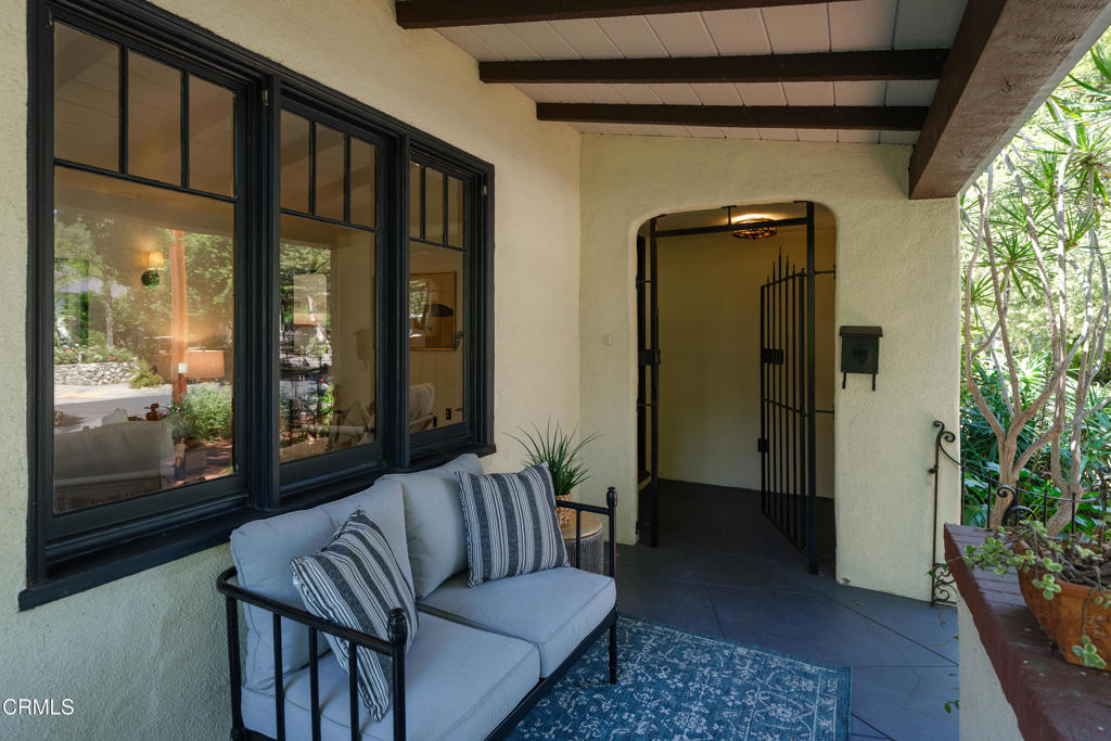 859 Sunset Avenue Pasadena, CA 91103 - Photo 8 of 76 SSR_859Sunset_008_FLEXMLS