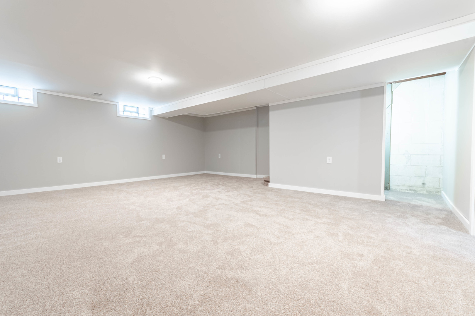 9515 Sumac Road, Unit F Des Plaines, IL 60016 - Photo 23 of 25 a view of an empty room