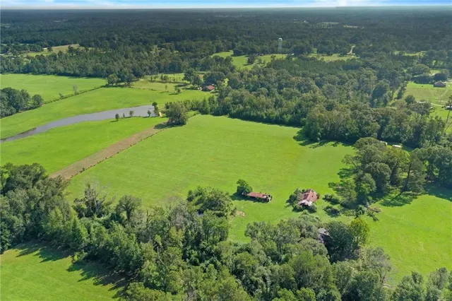 $245,000 | 16307 40th Highway, Loranger, LA 70446