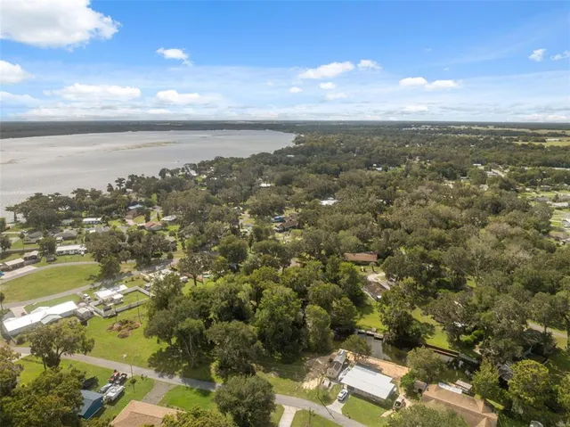 $39,500 | 457 Co Rd Lake, Lake Panasoffkee, FL 33538