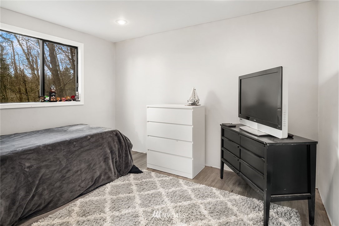 18824 Mountain View Road Northeast Duvall, WA 98019 - Photo 21 of 31 Gallery Image 21