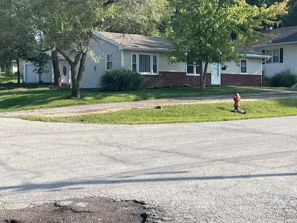 $225,000 | 1213 West Chestnut Street, Savannah, MO 64485