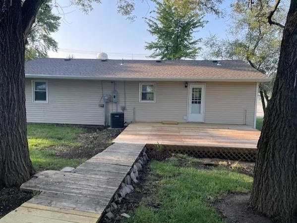 $225,000 | 1213 West Chestnut Street, Savannah, MO 64485