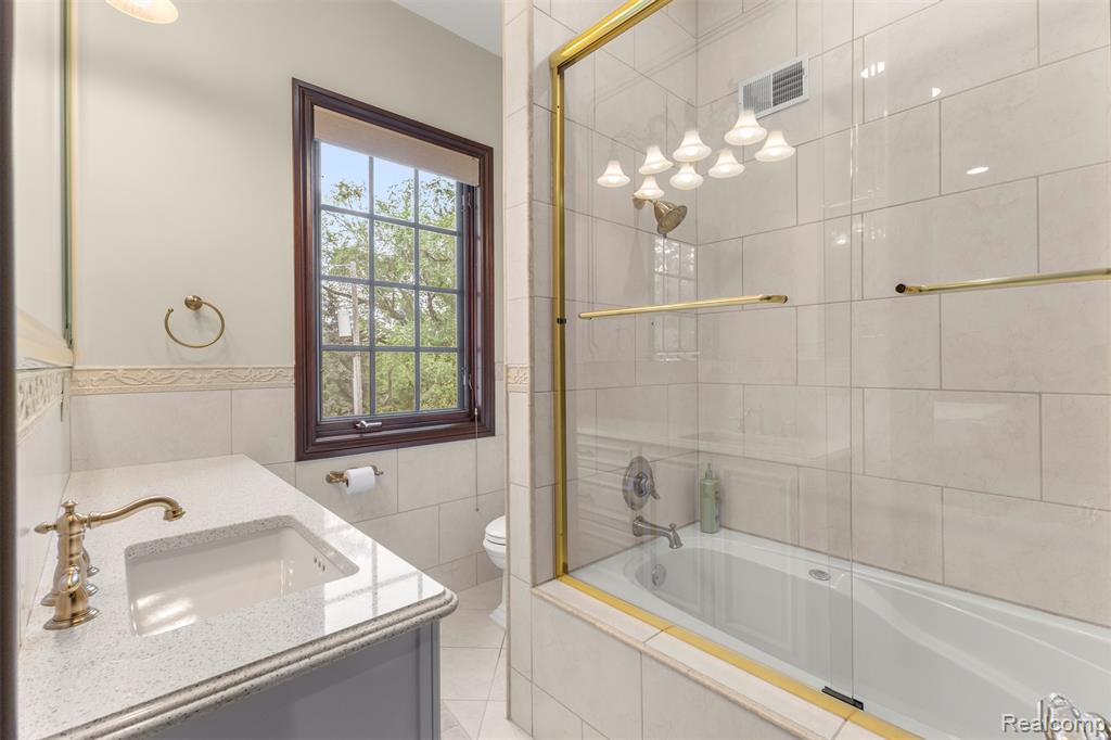 18585 Sheldon Road Northville, MI 48168 - Photo 56 of 98
