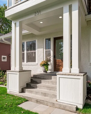 $6,000 | 231 Manitoba Avenue, Unit MAIN LEVEL, Wayzata, MN 55391