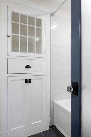 $6,000 | 231 Manitoba Avenue, Unit MAIN LEVEL, Wayzata, MN 55391