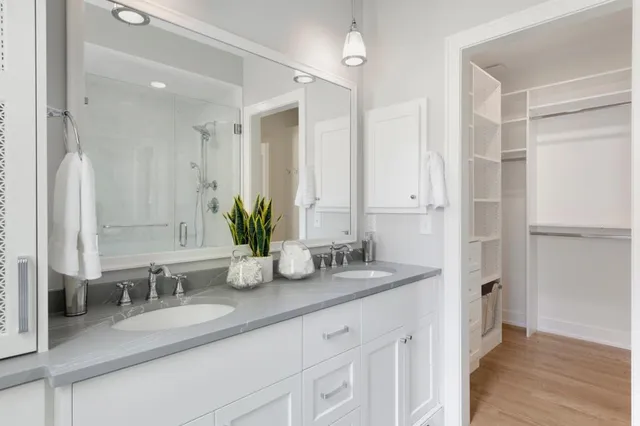 $6,000 | 231 Manitoba Avenue, Unit MAIN LEVEL, Wayzata, MN 55391