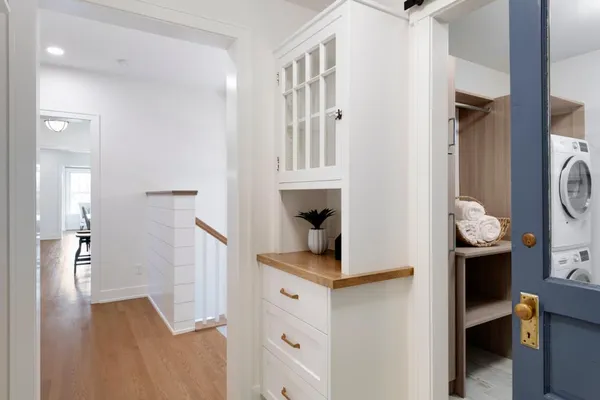 $6,000 | 231 Manitoba Avenue, Unit MAIN LEVEL, Wayzata, MN 55391