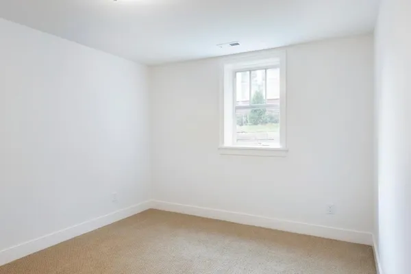 $6,000 | 231 Manitoba Avenue, Unit MAIN LEVEL, Wayzata, MN 55391