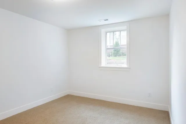 $6,000 | 231 Manitoba Avenue, Unit MAIN LEVEL, Wayzata, MN 55391