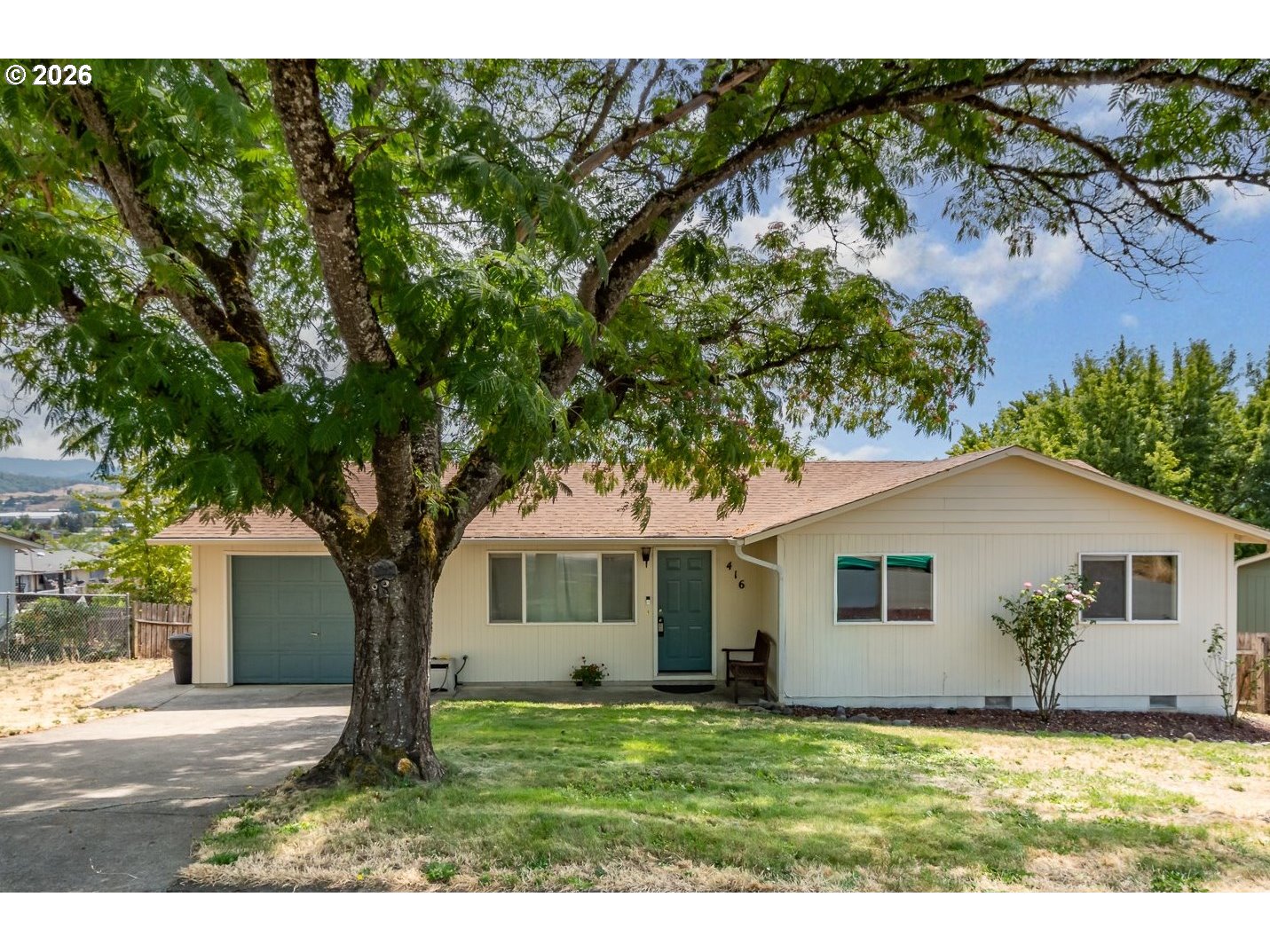 416 Corona Loop Road Roseburg, OR 97471 - Photo 1 of 40