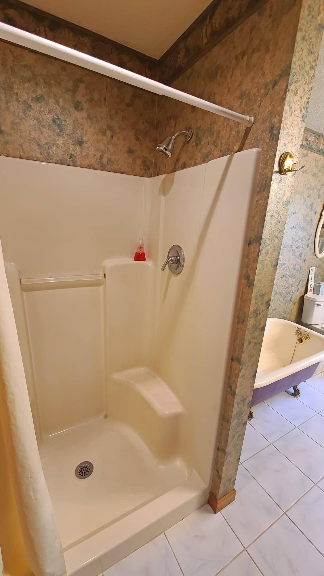1086 Powell Pond Road Aiken, SC 29801 - Photo 32 of 66 Main House Master Bath