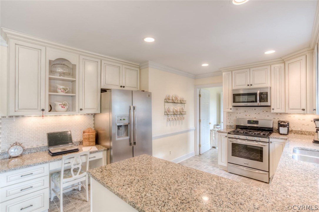 2310 Castlestone Road Midlothian, VA 23113 - Photo 11 of 35 Gallery Image 11