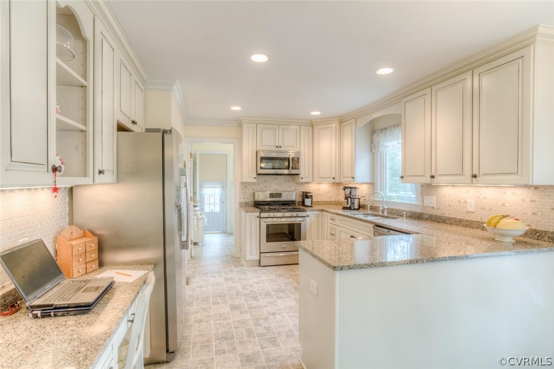 2310 Castlestone Road Midlothian, VA 23113 - Photo 9 of 35 Gallery Image 9