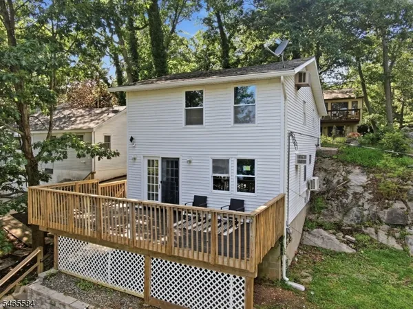 $379,777 | 14 Cabin Spring Trail, Andover, NJ 07821