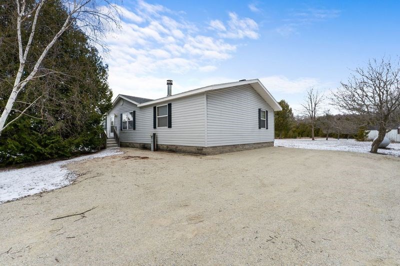 4790 Forest Road Sturgeon Bay, WI 54235 - Photo 4 of 48 1900 square foot home