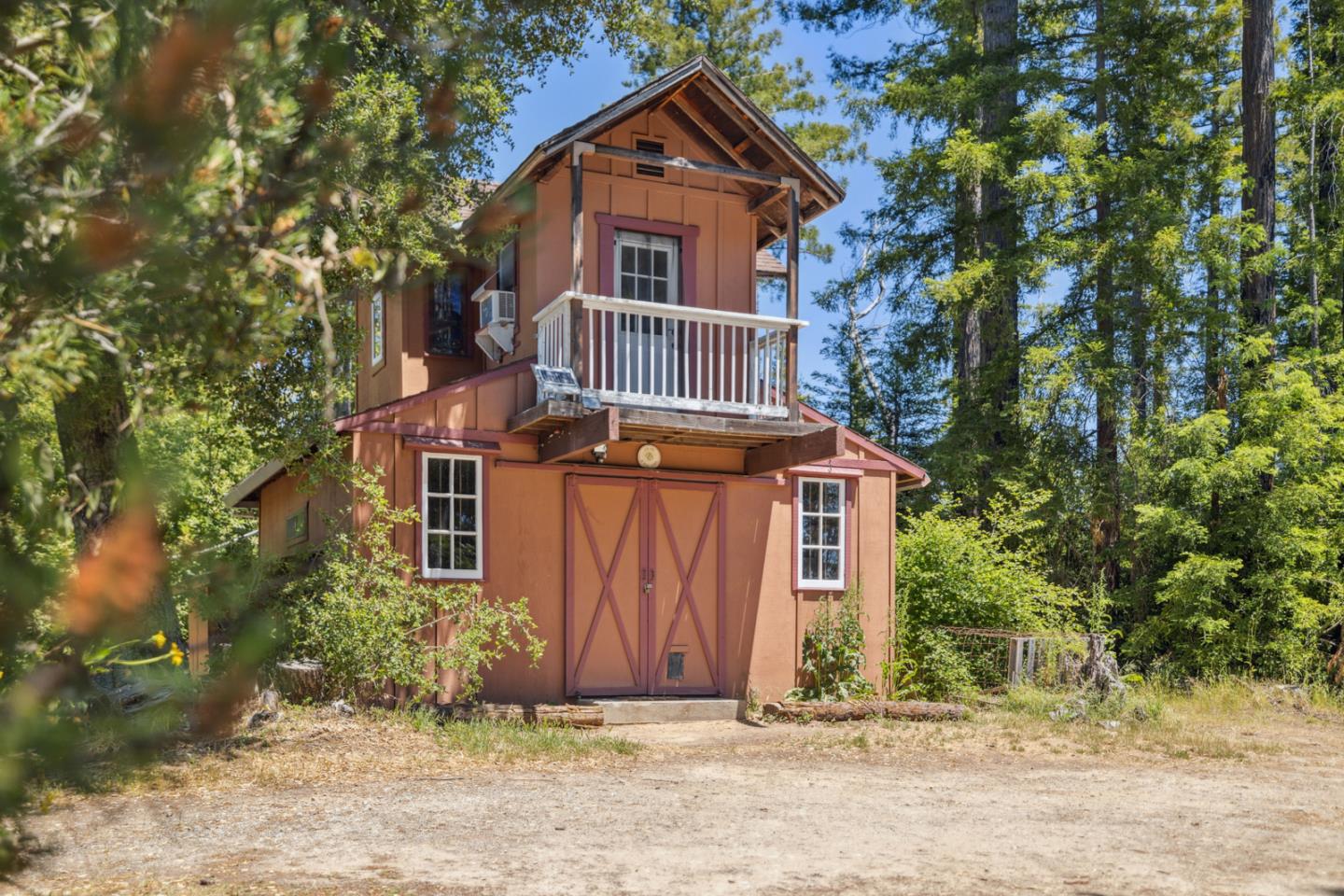 1495 Dons Road Boulder Creek, CA 95006 - Photo 20 of 40 front view of house with a yard