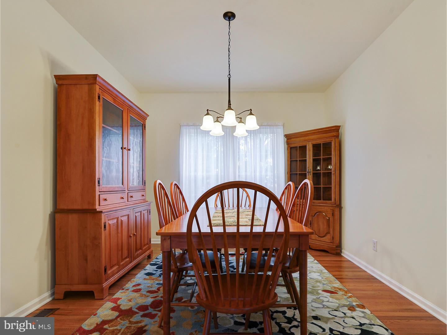 22 Avalon Road Pennington, NJ 08534 - Photo 5 of 17 Gallery Image 5