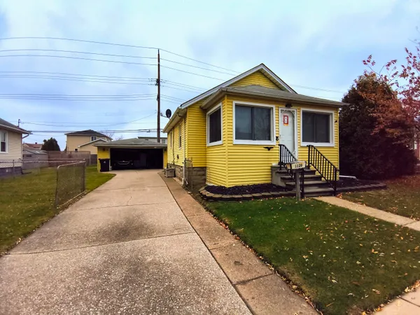 $165,000 | 1120 6th Street, Wyandotte, MI 48192