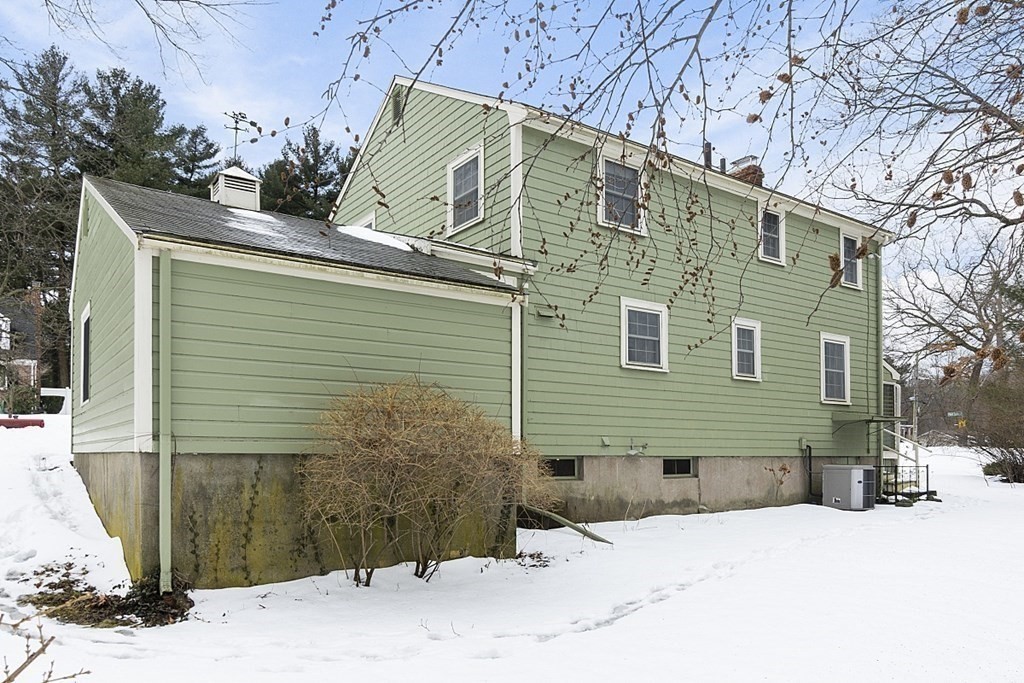 59 Chickering Road Dedham, MA 02026 - Photo 4 of 20 Gallery Image 4