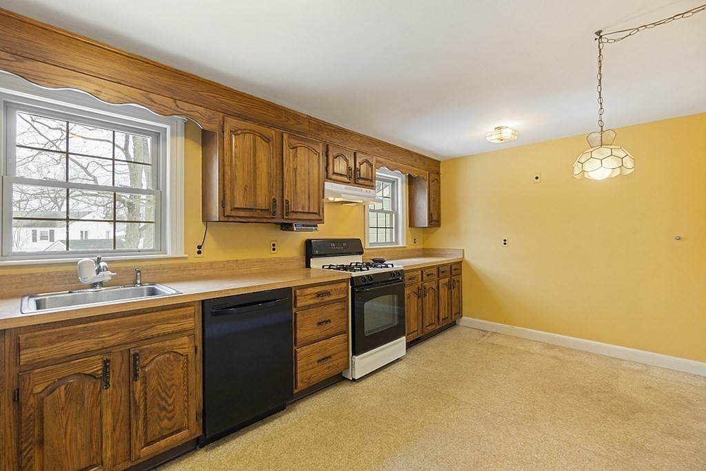 59 Chickering Road Dedham, MA 02026 - Photo 6 of 20 Gallery Image 6