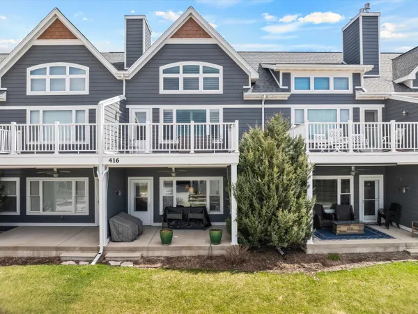 $675,000 | 416 South 3rd Avenue, Sturgeon Bay, WI 54235