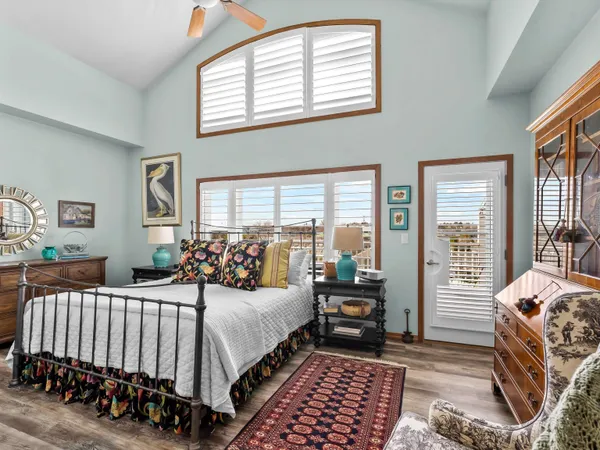 $675,000 | 416 South 3rd Avenue, Sturgeon Bay, WI 54235