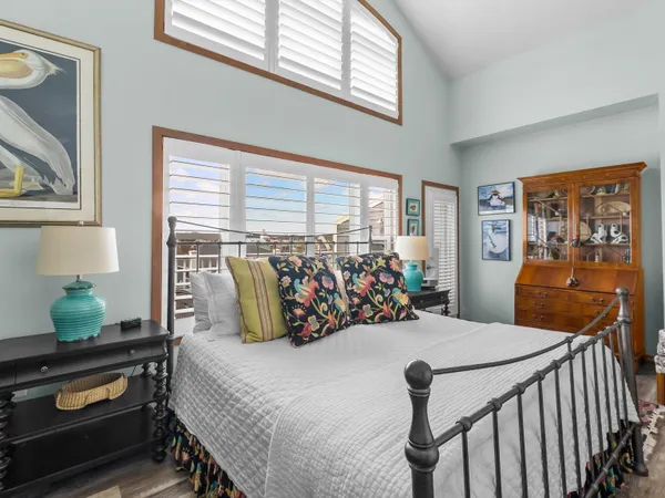 $675,000 | 416 South 3rd Avenue, Sturgeon Bay, WI 54235