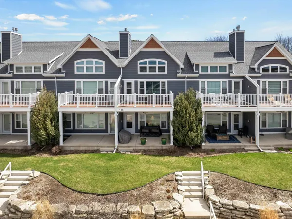 $675,000 | 416 South 3rd Avenue, Sturgeon Bay, WI 54235