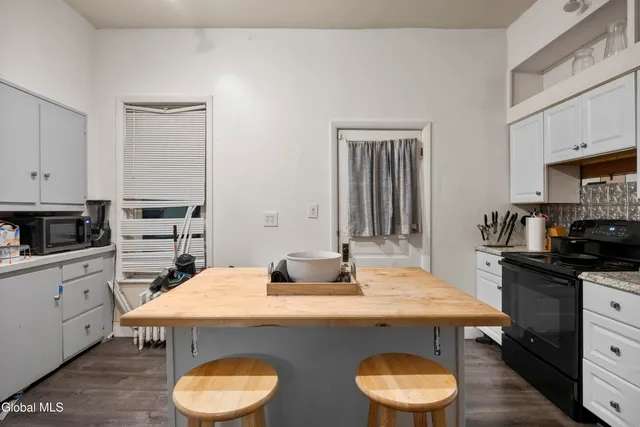 $215,000 | 249 Quail Street, Albany, NY 12203