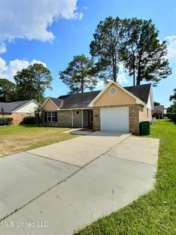 $1,495 | 5400 Old Fort Bayou Road, Ocean Springs, MS 39564