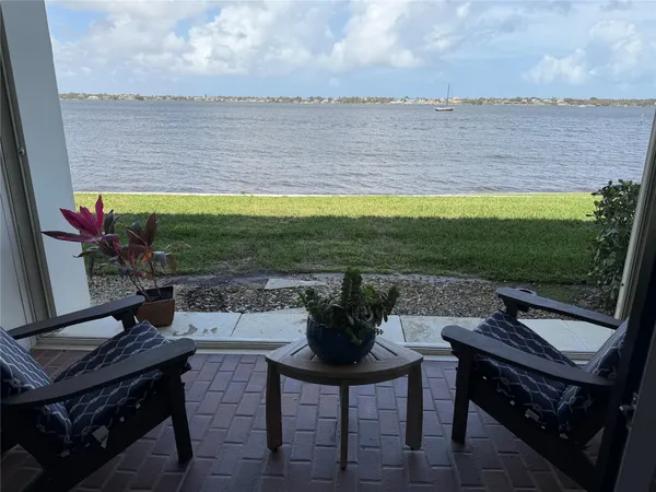 $499,900 | 175 Southeast St Lucie Boulevard, Unit E125, Stuart, FL 34996