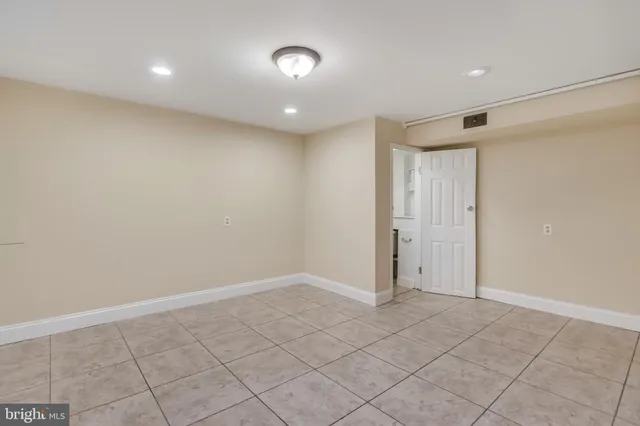 $242,995 | 2210 Cloville Avenue, Baltimore, MD 21214