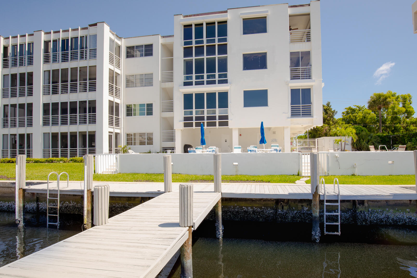 850 Northeast Spanish River Boulevard, Unit 45 Boca Raton, FL 33431 - Photo 19 of 23 RobinEricHomeS-24