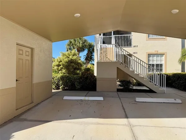 $2,200 | 1801 Auburn Lakes Circle, Unit 1, Venice, FL 34292