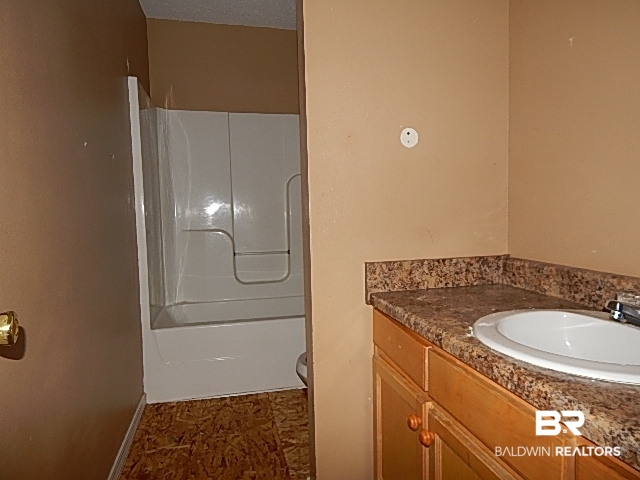 15964 Barlow Road Loxley, AL 36551 - Photo 15 of 19 Hall Bathroom