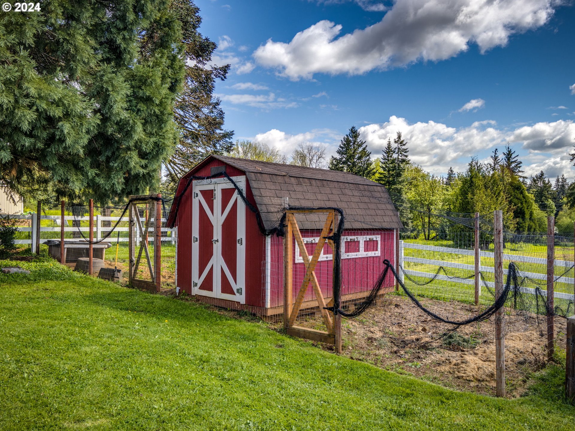 23907 Northeast Weakley Road Camas, WA 98607 - Photo 40 of 48 Gallery Image 40