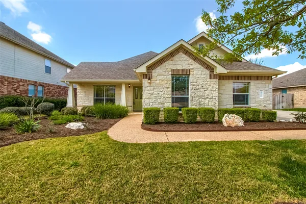 $2,390 | 18720 Royal Pointe Drive, Pflugerville, TX 78660