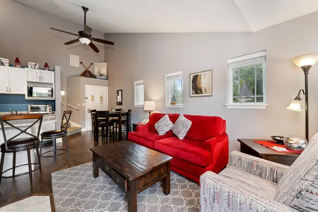 $199,900 | 1505 South Shore Drive, Unit 301, Delavan, WI 53115