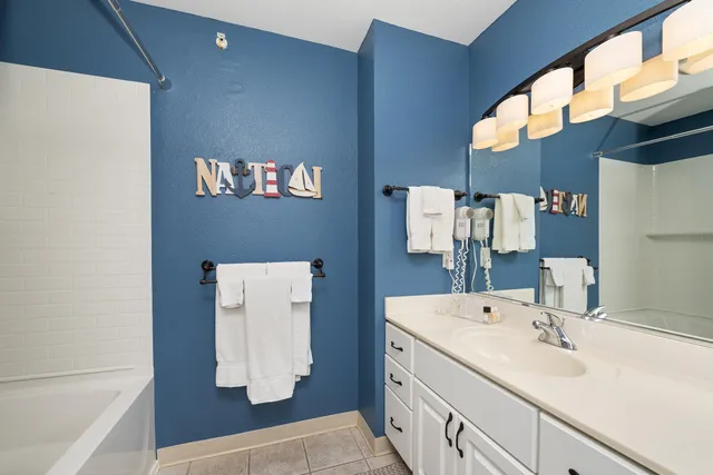 $199,900 | 1505 South Shore Drive, Unit 301, Delavan, WI 53115