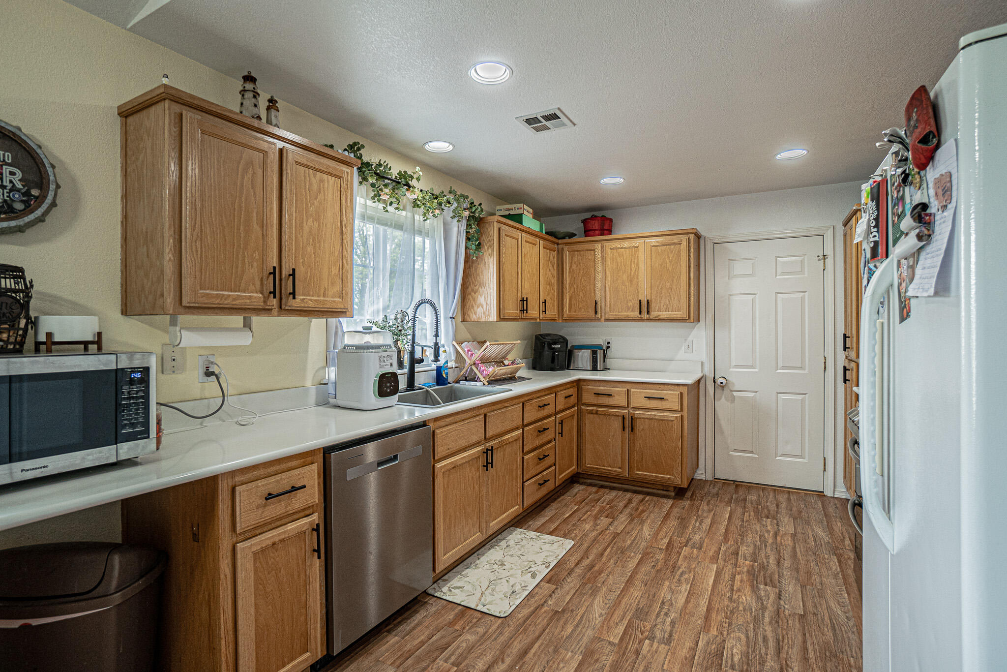 2885 Galaxy Way Grants Pass, OR 97527 - Photo 2 of 19 DSC00567-HDR