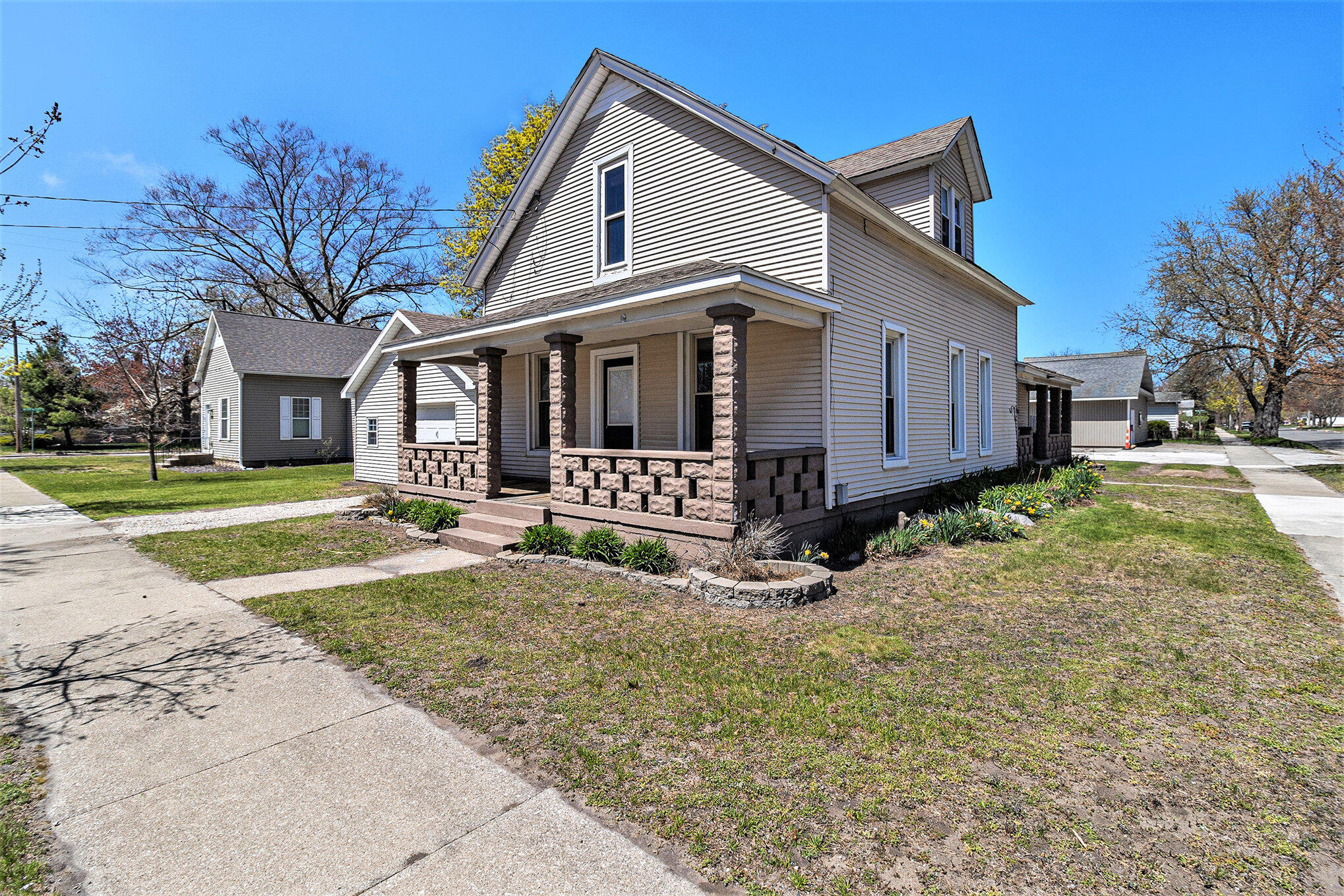 601 North Rath Avenue Ludington, MI 49431 - Photo 3 of 38 003_5r6a2277_309