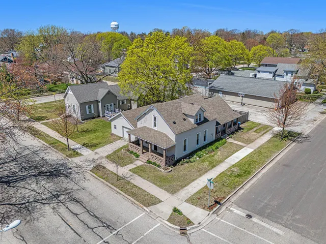 $290,000 | 601 North Rath Avenue, Ludington, MI 49431