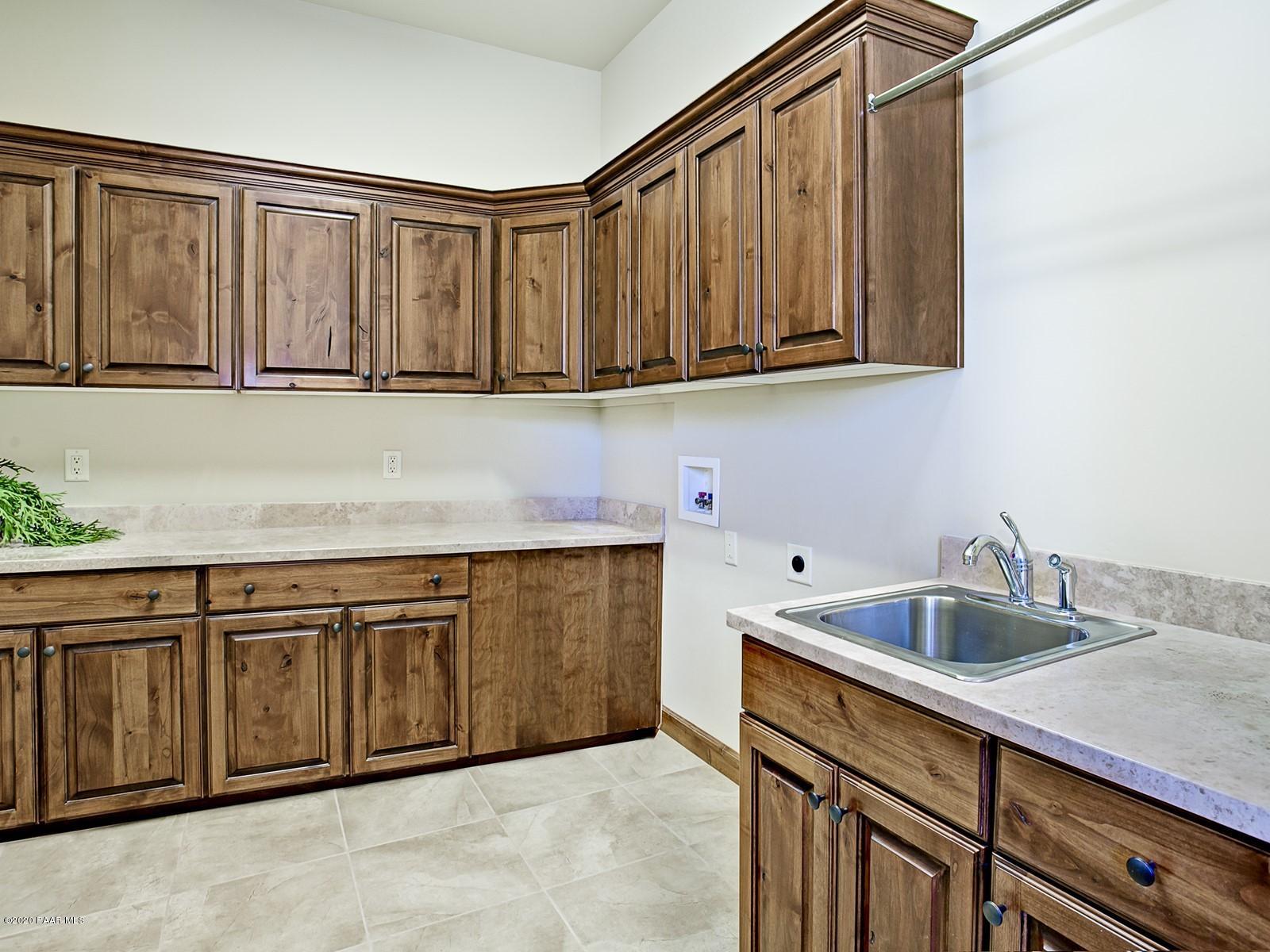 9570 North American Ranch Road Prescott, AZ 86305 - Photo 27 of 51 026_Laundry