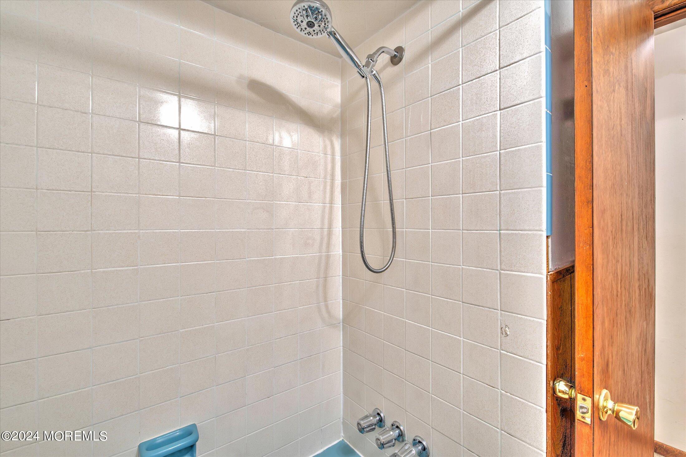 2209 Glen Oak Drive Forked River, NJ 08731 - Photo 36 of 44 a bathroom with a shower