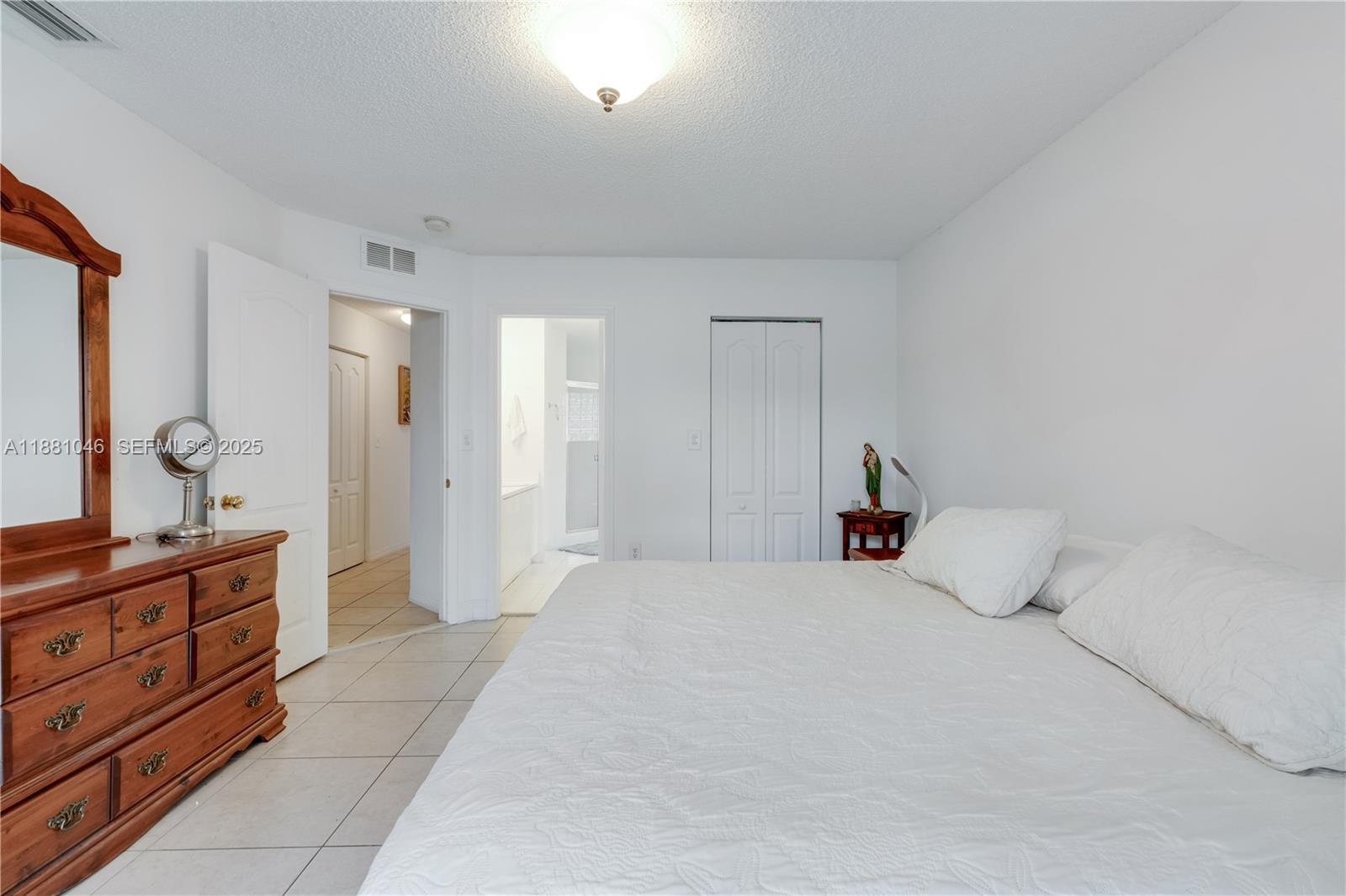 15351 Southwest 36th Street Miami, FL 33185 - Photo 15 of 26