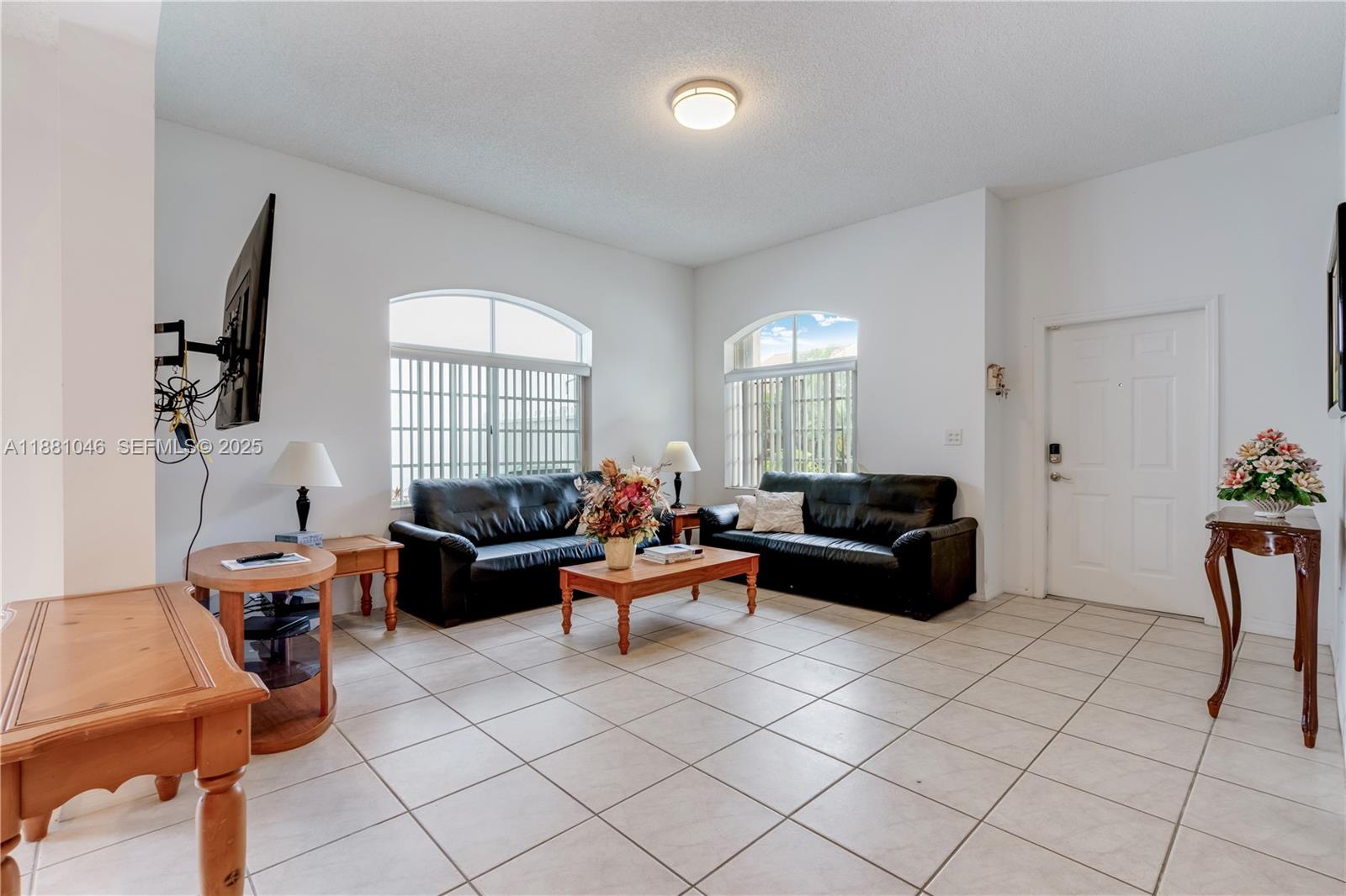 15351 Southwest 36th Street Miami, FL 33185 - Photo 6 of 26