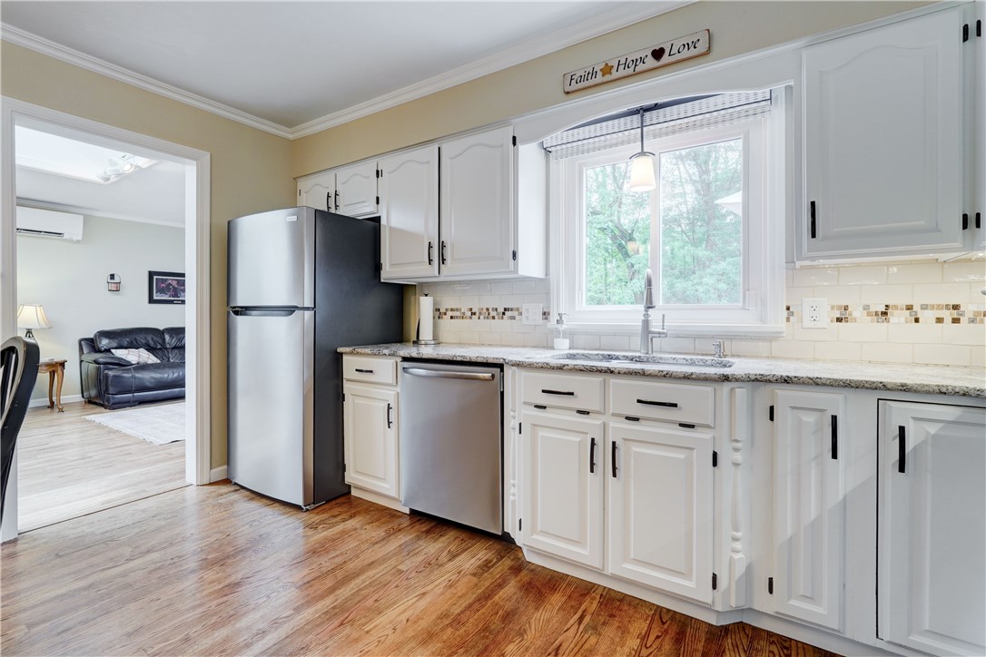 1105 Wayneport Road Macedon, NY 14502 - Photo 11 of 40